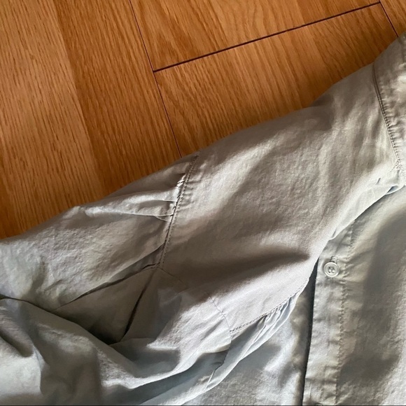 Textiles Elizabeth & James Light Blue Oversized Boxy Button Down Large - Picture 3 of 8